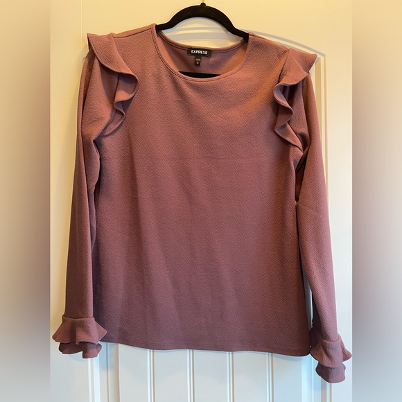 Express Flutter Top - Picture 1 of 4